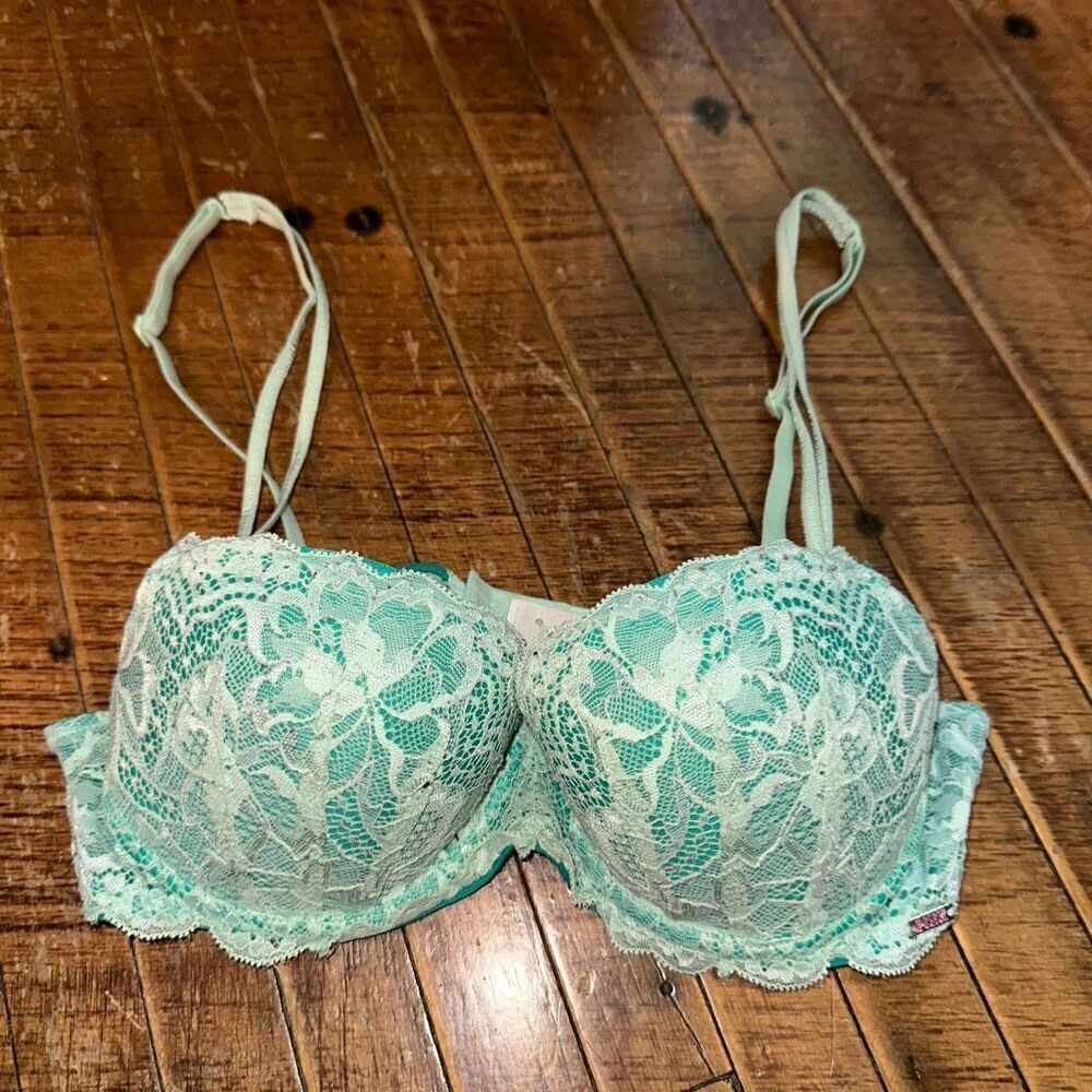 Victoria’s Secret teal lace 34B sexy semi demi bra